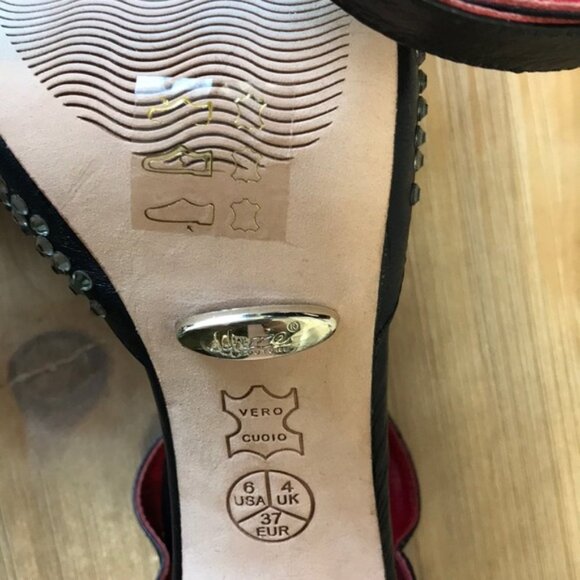 Unze Couture Studs Detailing Leather Sandals - Picture 6 of 6